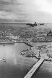 Fighter Jet Patrol over the City. Photo by M.Trakhman. June, 1942.
